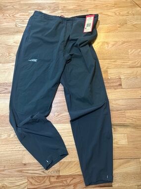Altra men’s trail wind pants